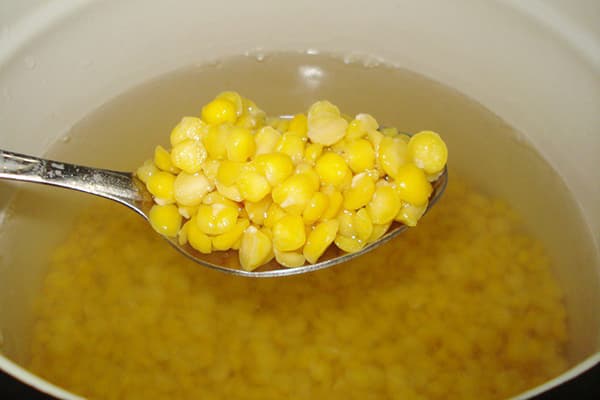 Kochen von gespaltenen Erbsen