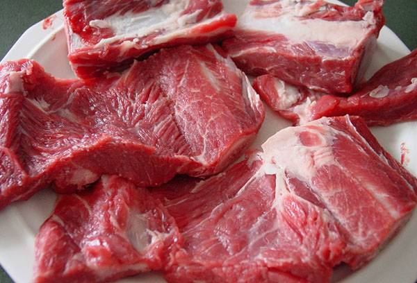 Aufgetautes Fleisch