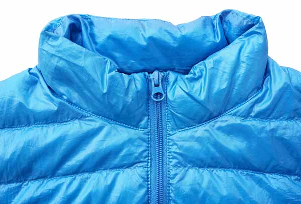 Kragen einer Jacke mit Polyestervlies