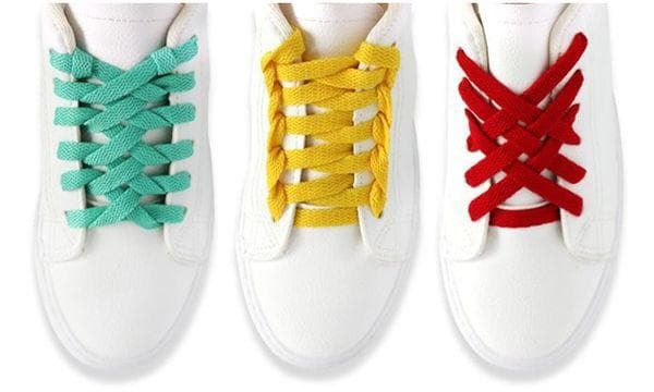 Schnürung von Sportschuhen