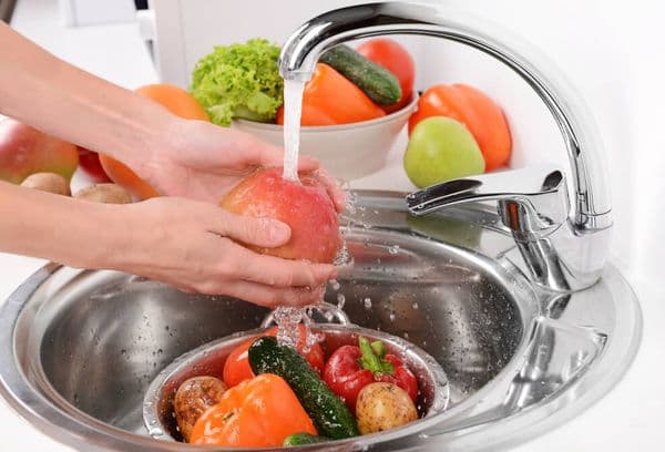 Waschen von Obst und Gemüse