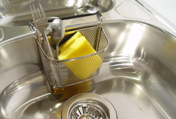 Kann man Alpaka in der Spülmaschine waschen? Es gibt bessere Methoden!