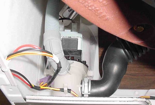 Die Pumpe in der Waschmaschine