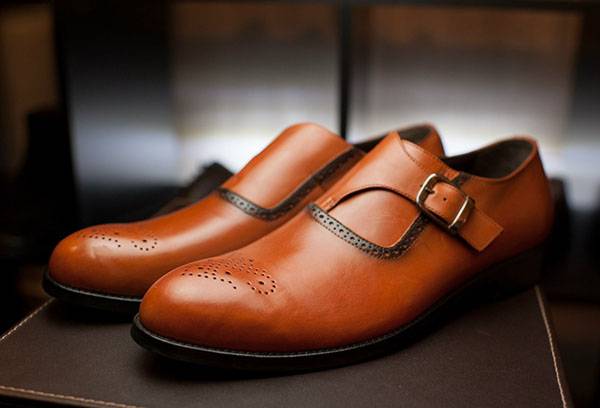 Neue Herrenschuhe