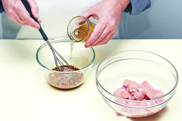 Zubereitung einer Bier-Marinade