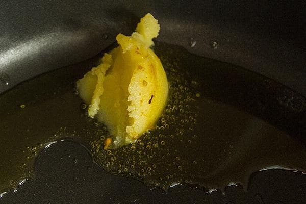 Butterschmalz in der Pfanne