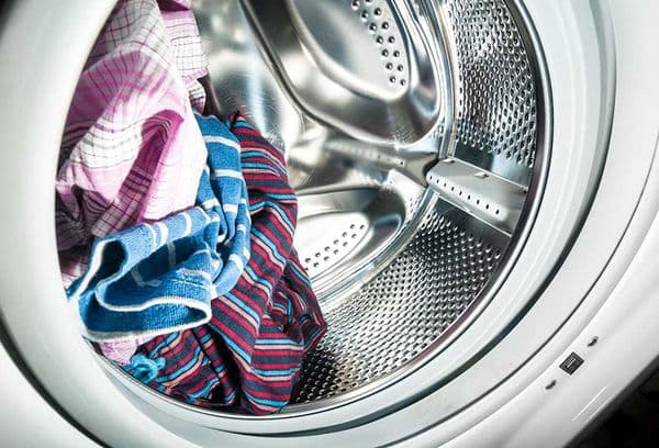 Wäsche von Babykleidung