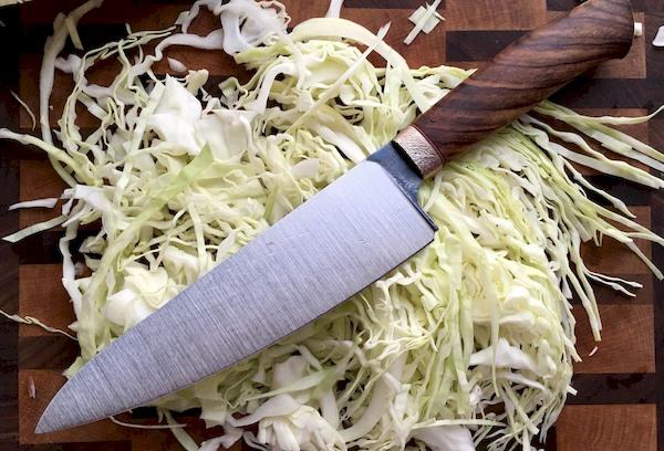 Japanisches Santoku-Messer