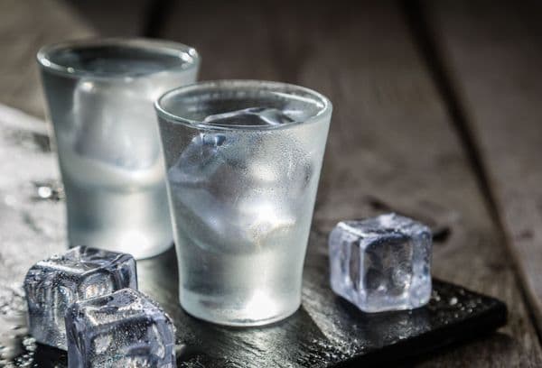Gläser mit Wodka
