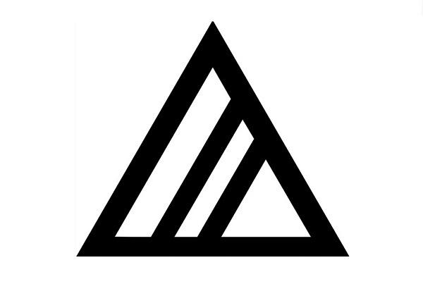 Symbole blanchiment sans chlore - triangle avec des traits