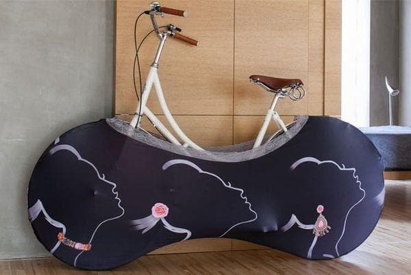 Fahrrad im Überzug