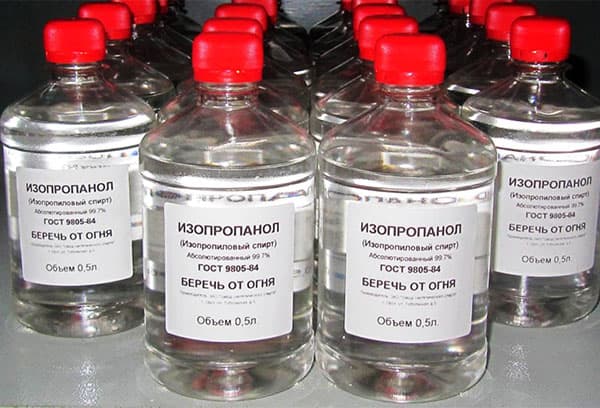 Abpackung von Isopropylalkohol