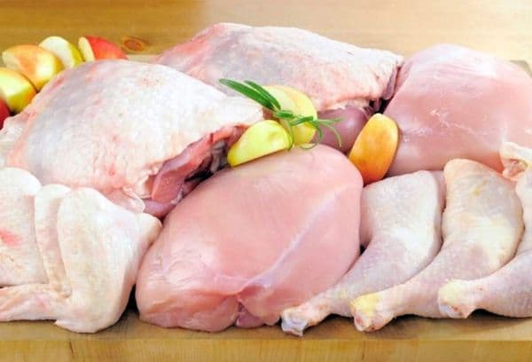 Geschnittenes Huhn
