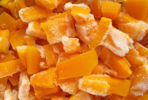 Gefrorene Kürbiswürfel
