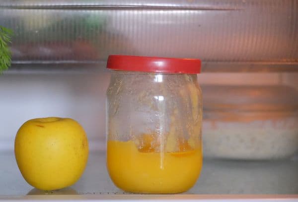 Honigglas im Kühlschrank
