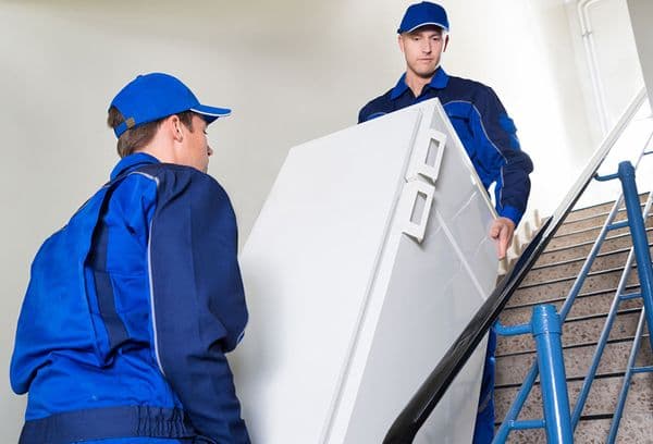 Kühlschranktransport über den Service