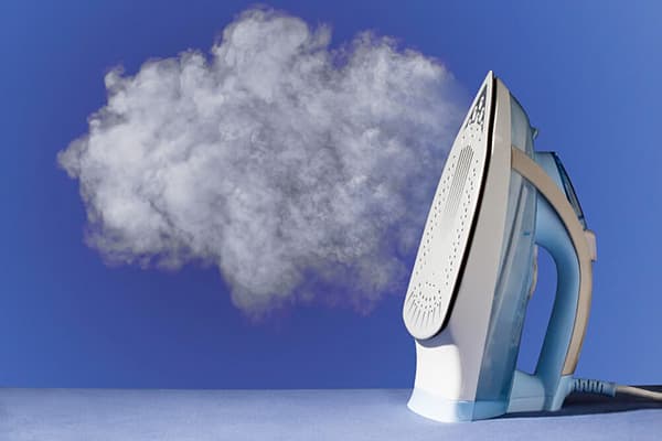Bügeleisen mit Dampfgenerator