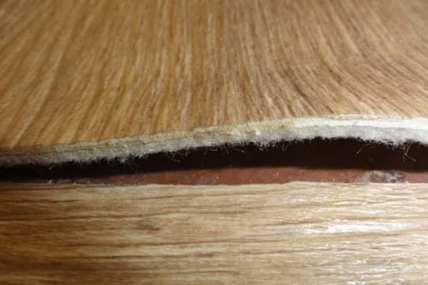 Dicke des Linoleums