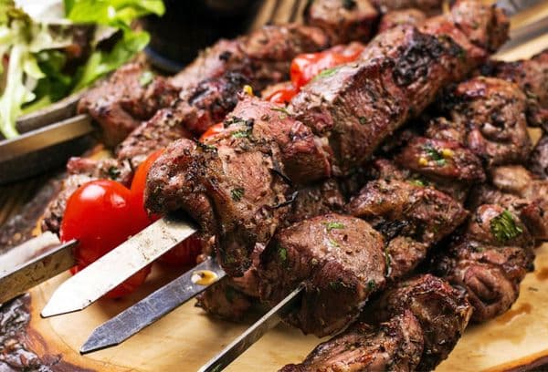 Schaschlik am Spieß
