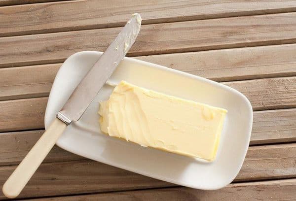 Butter auf dem Tisch