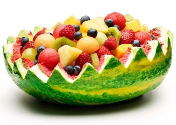 Wassermelonenkugeln in einer geschnitzten Schale 5