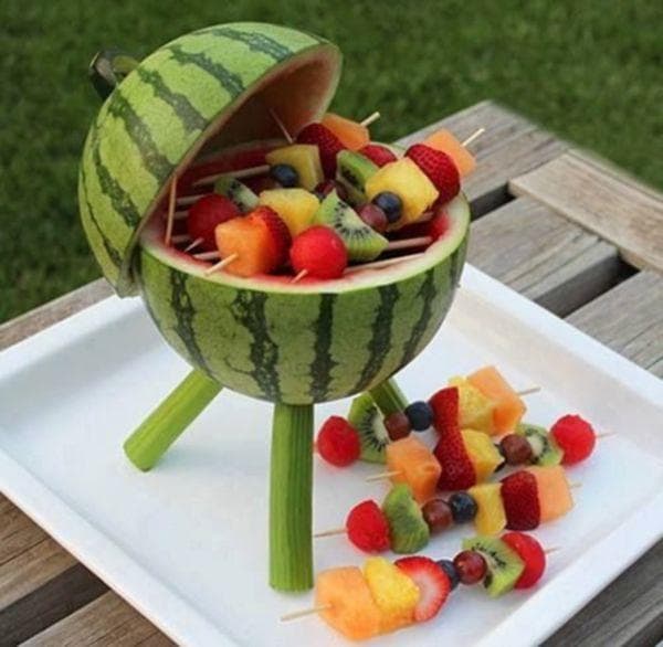 Wassermelonensaison: Wie Sie eine Wassermelone schneiden – 5 ungewöhnliche Methoden
