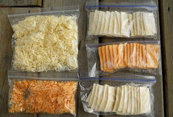 Geschnittener Käse in Beuteln