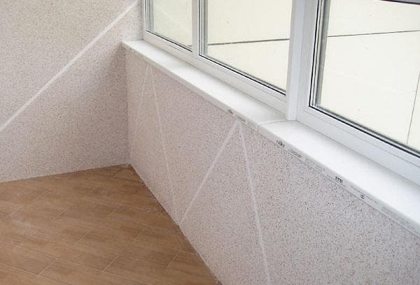 Putz auf dem Balkon