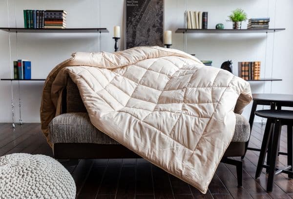 Decke für das Sofa