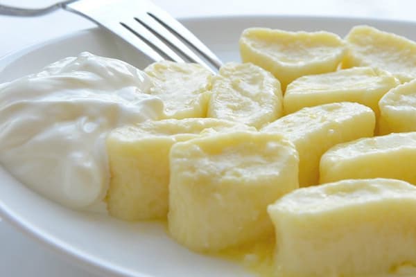 Faule Waniki mit Sauerrahm