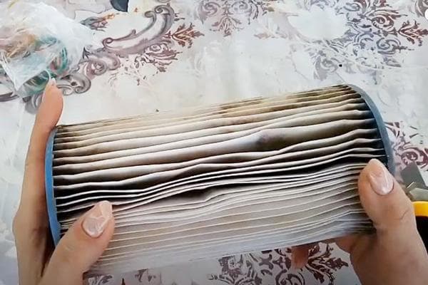 Gebrauchte Kartusche aus dem Poolfilter