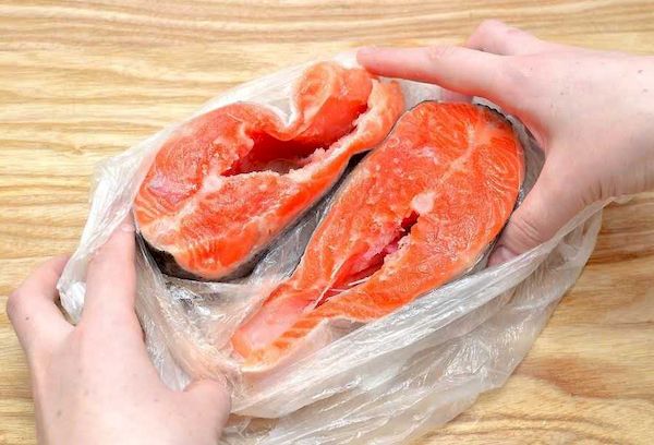 Aufbewahrung von gesalzenem Fisch bei Raumtemperatur