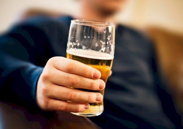 Geruch von verschüttetem Bier entfernen