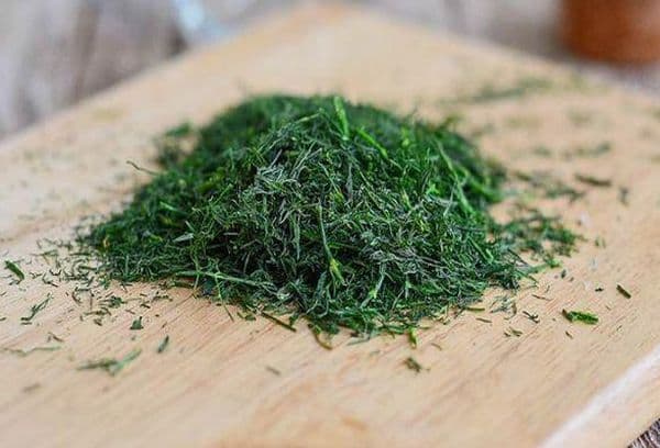 Zerkleinerter Dill
