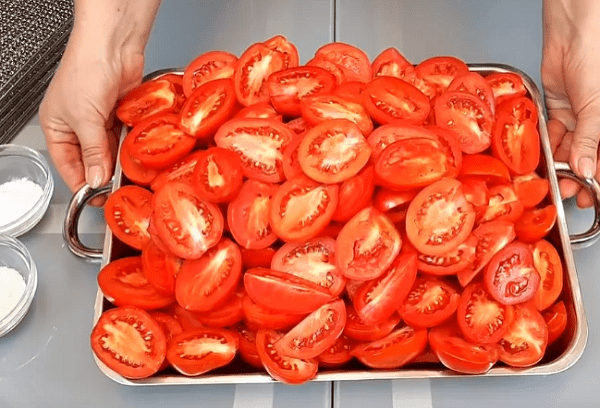 Vorbereitung der Tomaten