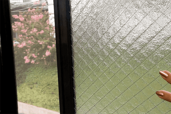 Armiertes Fensterglas