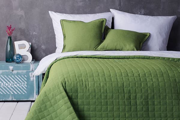Gemachtes Bett