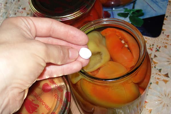 Zugabe von Aspirin beim Einlegen von Paprika