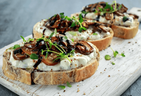 Bruschetta mit Pilzen
