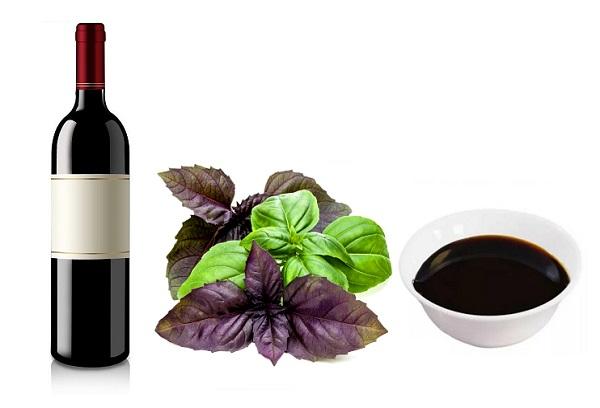 Narsharab mit Rotwein und Basilikum