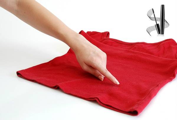 rotes T-Shirt