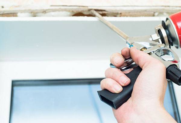 Verwendung der Heißklebepistole im Bauwesen