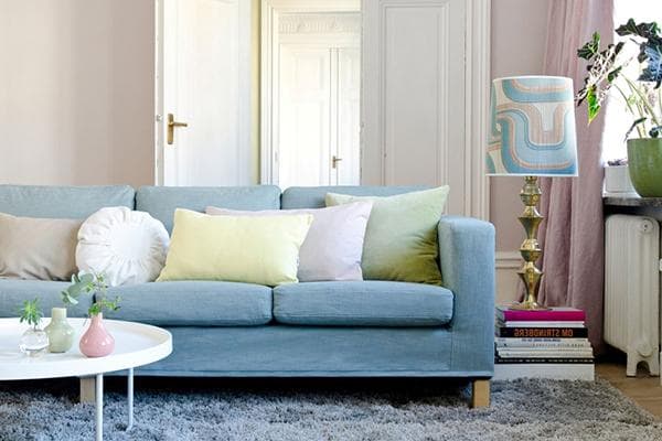 Sofa im Wohnzimmer