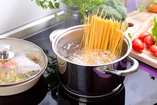 Zubereitung von Spaghetti