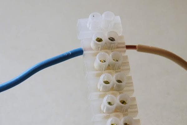 Schraubklemme für Kabel