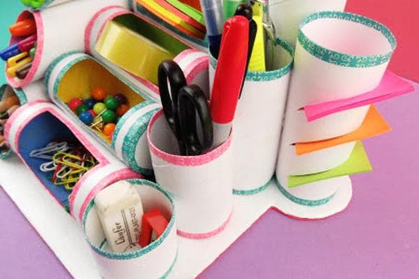 Büro-Organizer aus Toilettenpapierrollen