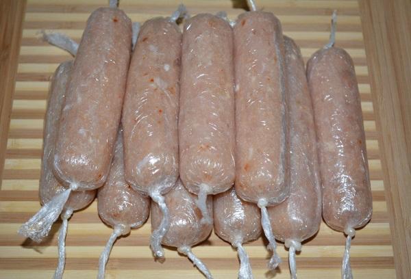 Selbstgemachte Würstchen