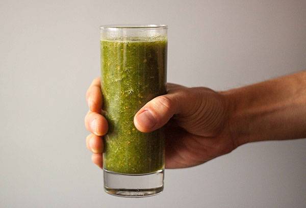 Smoothie mit grünem Buchweizen