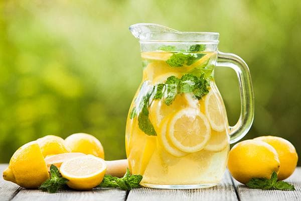 Hausgemachte Limonade