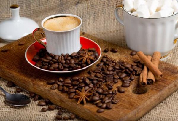 Gewürze und Würzmittel für Kaffee